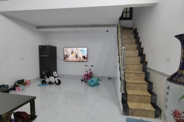 Bán nhà LÔ GÓC phố Hạ Đình, Thanh Xuân, 40m, mặt tiền 5m 3 mặt thoáng, ngõ thông,  gần phố nhỉnh 3