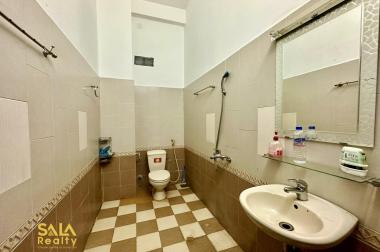 Nhà 4 tầng vị trí đắc địa mặt tiền Ngô Quyền - giá 13.9 tỷ