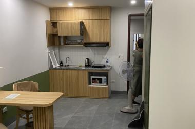 Cho thuê Căn Chung cư mini tại Nguyễn Đình Thi, Tây Hồ. Cách hồ 8m View thoáng. Chỉ 7tr 