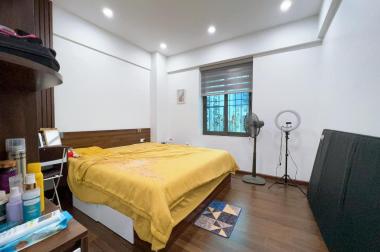 Bán căn hộ tòa A3-Đền Lừ 2, căn góc, 62m2, 2 ngủ, đủ nội thất và tiện ích. Giá 2,28 tỷ