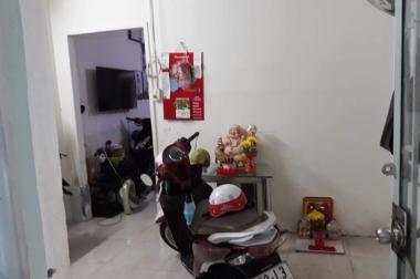 Bán nhà ba đình p10 q8 dt 43m2 ngang 3,7m dài 13m  2 tầng 3tỷ250