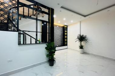 Chính chủ bán nhà 85 Xuân Thủy lô góc 3 mặt thoáng, 25m ô tô, 44m2, 5 tầng, mặt tiền 5,5m.
