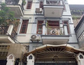 Bán nhà mặt phố Nghĩa Tân kéo dài, vỉa hè rộng, kinh doanh đa nghề giá chỉ 8,x tỷ.