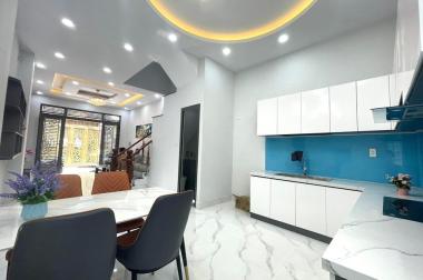 Bán nhà Nguyễn Phúc Chu, hạ chào 5tỷ150,DT 4x13, nhà đẹp ở ngay
