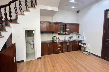 BÁN NHÀ ĐẸP CẦU GIẤY, 1 NHÀ RA PHỐ OTO TRÁNH, NGÕ THÔNG, 46M2, 4 NGỦ, SỔ NỞ HẬU, MẶT 7M