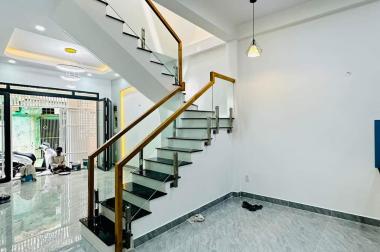 HIẾM , CÁCH TOÀ LANDMARK VÀI BƯỚC CHÂN , NHÀ ĐẸP BÌNH THẠNH , 1 CĂN RA HẺM XE HƠI , 45M² , NHỈNH 4 TỶ