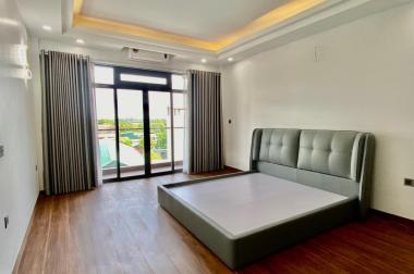 Bán Nhà Nguyễn Văn Cừ, Long Biên 52m2, 6T giá 10,5 tỷ ( Ô tô vào nhà)