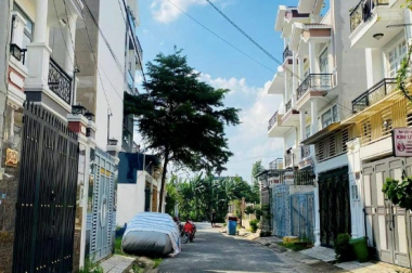 NHÀ KHU VIP VẠN PHÚC CITY - GIÁ CHỈ 5.8 TỶ - ĐƯỜNG XE HƠI QUAY ĐẦU- NGANG 10M- 112M2- GẦN 50 Triệu/M2