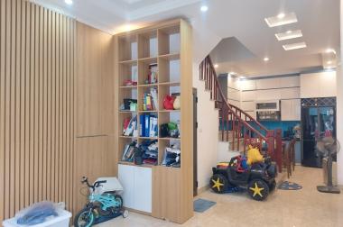 Bán nhà 5 tầng Vũ Xuân Thiều,Long Biên 58m2 ,Mt 6.8m,Gara giá hơn 5 tỷ