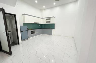 Cho Thuê Nhà riêng , mới gần chợ Sở Dầu , Hồng Bàng . Có đồ , ô tô đỗ  cửa 