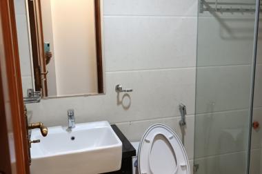 Cho Thuê nhà Lạc Long Quân khu quân đội gần Biệt thự vườn Đào thang máy 62m khép kín 8 tr/ tháng
