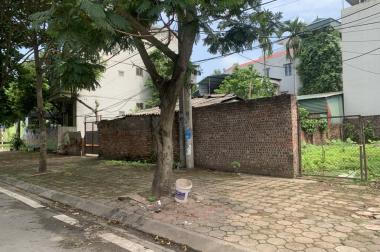 Chính chủ anh hàng xóm cần bán gấp 76m2 ngõ 531/16 Bát Khối, Thạch Bàn đường ô tô tránh