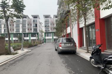 Cần bán gấp căn liền kề Khai Sơn Town 2, Ngọc Thụy ngay chân chung cư, kinh doanh buôn bán tốt