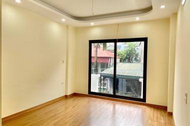 Bán nhà phân lô Hoàng Văn Thái, 35.5M2 x 6T x 4 TỶ 9, NHÀ MỚI - LÔ GÓC - Ở LUÔN