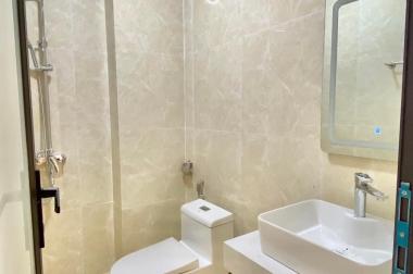 Bán nhà phân lô Hoàng Văn Thái, 35.5M2 x 6T x 4 TỶ 9, NHÀ MỚI - LÔ GÓC - Ở LUÔN
