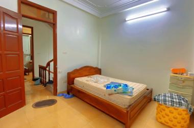Bán nhà Khúc Thừa Dụ, Cầu Giấy; Gần mặt phố; An sinh đỉnh cao; Nhà đẹp ở ngay; 40m2 x 4 tầng 