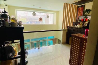 Gấp bán nhà đẹp 5 tầng, Trường Sa, PN, ngang 4.3*15m, không lộ giới, nhỉnh 10 tỷ 