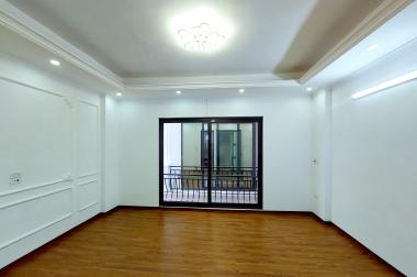 Bán nhà Ngô Gia Tự, 5 tầng, giá 3.1ty