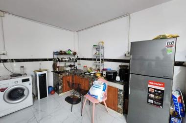 Nhà lô góc Nguyễn Xiển , 57m2 ,HXH , 3 PN 2 WC, sát bên Vinhomes