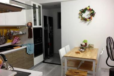 Nhà đẹp HXH quay đầu sát MT Huỳnh Văn Bánh, Pn, 5 tầng BTCT, 4PN, full Nt, 13 tỷ. 