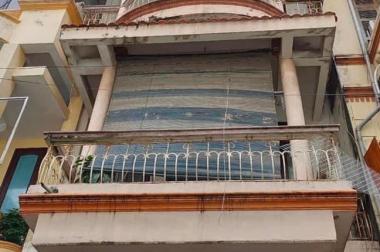 Nhà phân lô, ô tô tránh cực hiếm: Trường Chinh - Giải Phóng