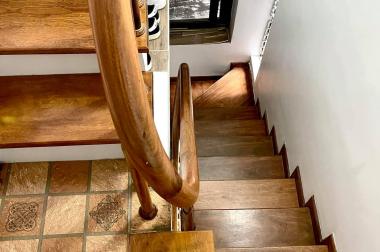 hủ cần bán GẤP nhà MINH KHAI 72m2, 2 ngủ khép kín sang trọng, Ô TÔ ĐỖ NGAY TRƯỚC CỬA