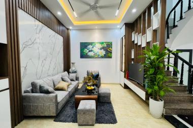 Bán nhà 514 Thuỵ Khuê 46m x 5 tầng, mt: 4m, gần Hồ Tây, gần ô tô, siêu thoáng, giá hợp lý