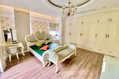 BIỆT THỰ SÂN VƯỜN KHU ĐTM DỊCH VỌNG - VỊ TRÍ SIÊU VIP - TẶNG FULL NỘI THẤT NHẬP KHẨU CAO CẤP.