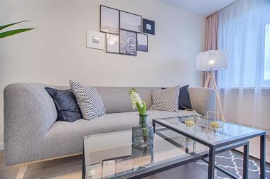 Bán nhà XUÂN THỦY-Bán nhà 32,6m, 3P. Ngủ, ngõ to, nông. Giá : 3,3 tỷ