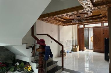 Siêu Phẩm Biệt Thự Đặng Thùy Trâm 165m2 (9.2x18m), 2 lầu áp mái full nội thất gỗ giá 13.5Tỷ LH 0352532539