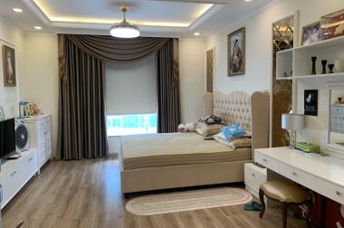 Bán căn hộ chung cư Riverside Residence - Phú Mỹ Hưng, Q7, 140m2, lầu cao, giá: 7 tỷ