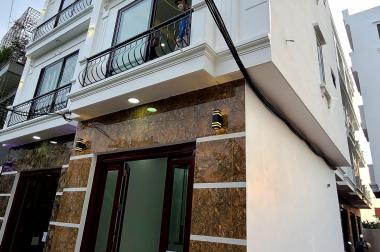 Chính chủ bán nhà Bắc Từ Liêm ô tô đậu cổng giá chỉ 2,3x tỷ ( còn thương lượng )