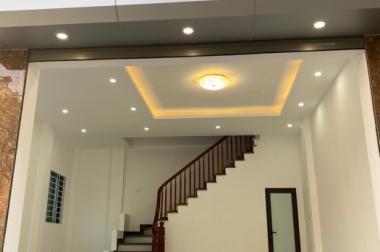 Bán Nhà Đẹp 42m2X5T- Ô tô đỗ cửa- Ngõ 8 Lê Trọng Tấn- có sân chơi trc nhà rộng- Nhỉnh 5 tỷ