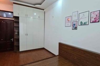 Cho Thuê Nhà Nguyên Căn Đẹp Hào Nam, Đống Đa