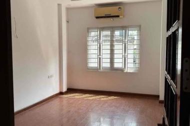 Cho Thuê Nhà Nguyên Căn Đẹp Hào Nam, Đống Đa