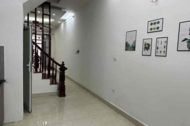 Cho Thuê Nhà Nguyên Căn Đẹp Hào Nam, Đống Đa