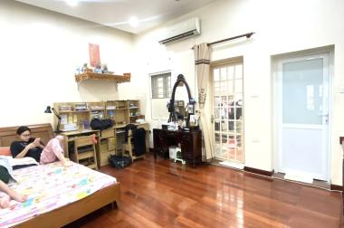 ĐẸP !! Bán nhà Nguyễn Ngọc Vũ 43mx5T 30m ra phố thoáng gần oto hơn 4 ty Cầu Giấy