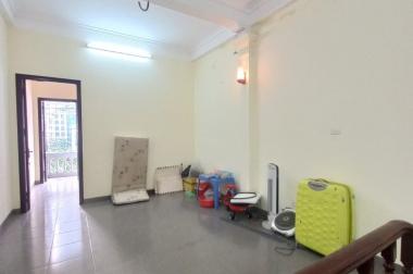 Bán nhà phố Lê Văn Lương 38 m 4 tầng 3 ngủ ngõ thông 2 thoáng ở ngay nhỉnh 4 tỷ lh 0817606560