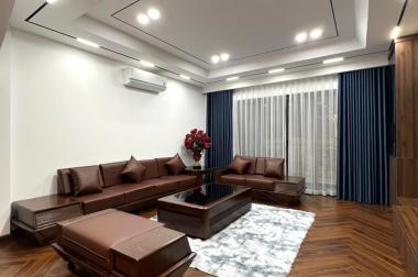 Cần bán nhà mới phố Nguyễn Văn Cừ 70m2, 6T, 4.5m MT, Thang máy, Gara 2 ô tô - full nội thất.