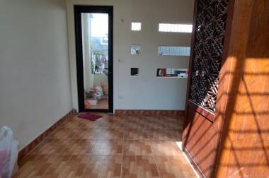 BÁN NHÀ QUAN NHÂN THANH XUÂN -NGÕ BA GÁC TRÁNH -GẦN HỒ-33M X 5 TẦNG X GIÁ 3,99 TỶ