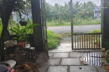 HOT HOT !!! NHÀ CHÍNH CHỦ - GIÁ CỰC RẺ - BÁN GẤP Tại Đa Phước Hội, Mỏ Cày Nam, Bến Tre