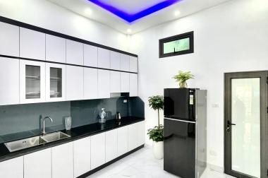 Bán nhà Định Công Thượng 45m x 4 tầng, mt: 3.8m, ô tô 5 tạ đỗ cửa