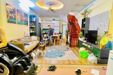 Bán nhà mặt ngõ Vương Thừa Vũ 40m x 5 tầng, mt: 4,5m, nở hậu, kinh doanh sầm uất