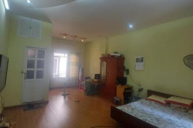 bán nhà mặt phố Võng Thị 42m x 4 tầng, mt: 4.8m, ô tô tránh đỗ trước cửa nhà