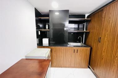 Phòng, CHDV D2(Nguyễn Gia Trí) 20m2 hầm, thang máy