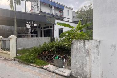 Bán đất giá rẻ thôn Quỳnh Hoàng Nam Sơn ,60 m2, 970 tr