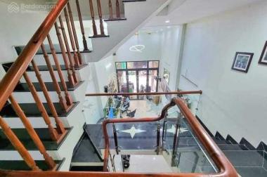Bán nhà Tô Vĩnh Diện Nhà 4T cách phố 15m DT: 62M ô tô đỗ cửa