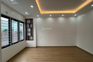 Bán nhà riêng cuối Trịnh Văn Bô 33m²*4T. Gần KĐT HUD. Ngõ thoáng - Ô tô đỗ cửa. Giá 2,4tỷ