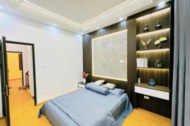 Bán nhà 5 tầng phố Tô Vĩnh Diện gần Ngã tư sở