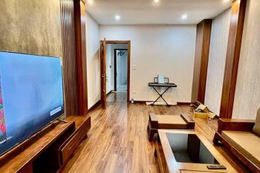 Bán nhà Vương thừa vũ, ba mặt thoáng DT:63m x 4 tầng